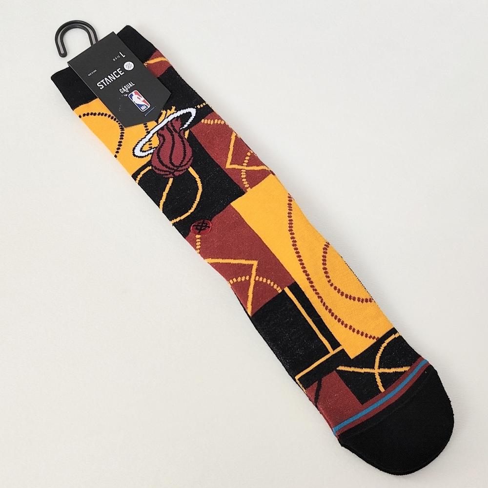 NEW! Stance Zone Miami Crew Socks Men's Large 9-13 Basketball Long Socks Casual